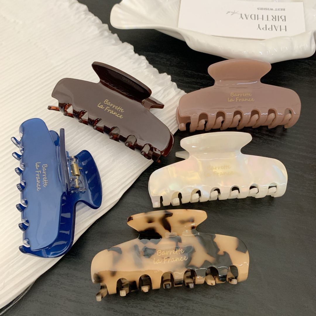Waarom de Franse retro haaienklauwclip van celluloseacetaat van 8,3 cm een ​​must-have is voor moderne merken haaraccessoires?