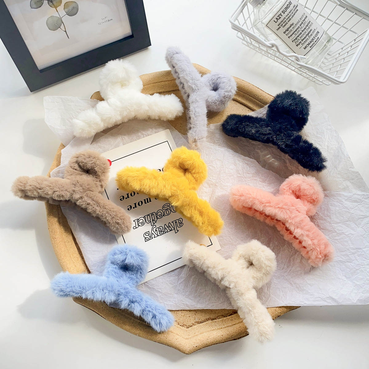 Modieuze herfst winter klauwclip accessoires schattige harige kwastje boog haar pin klauw clips voor meisjes